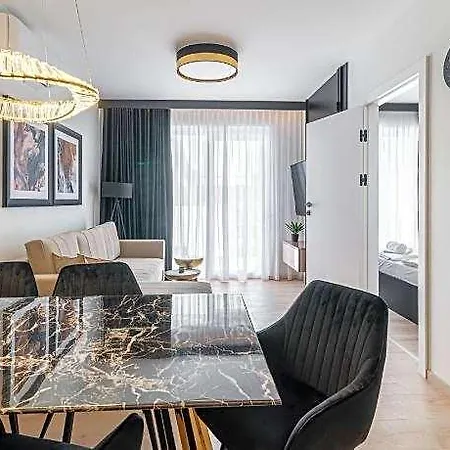 Perlowa Hotell 3*